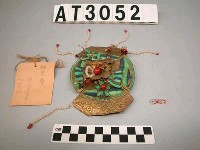 藏品(蝶飾銅片頭飾)的圖片